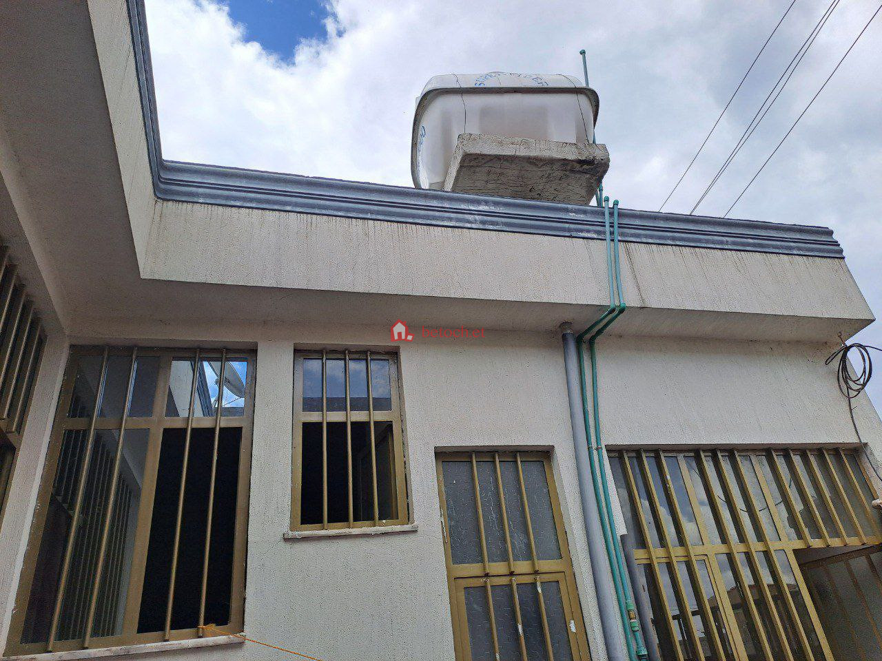 75.Yeka abado 75 m² L – shape Service Quarter House