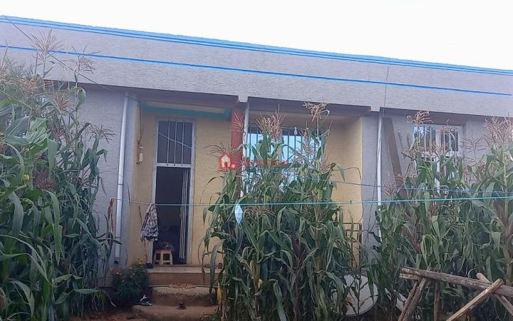 172.Holeta 160 m² L – shape House