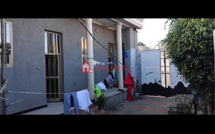 L-Shape House in Nathret/Adama (Aba-Geda) 200 m2