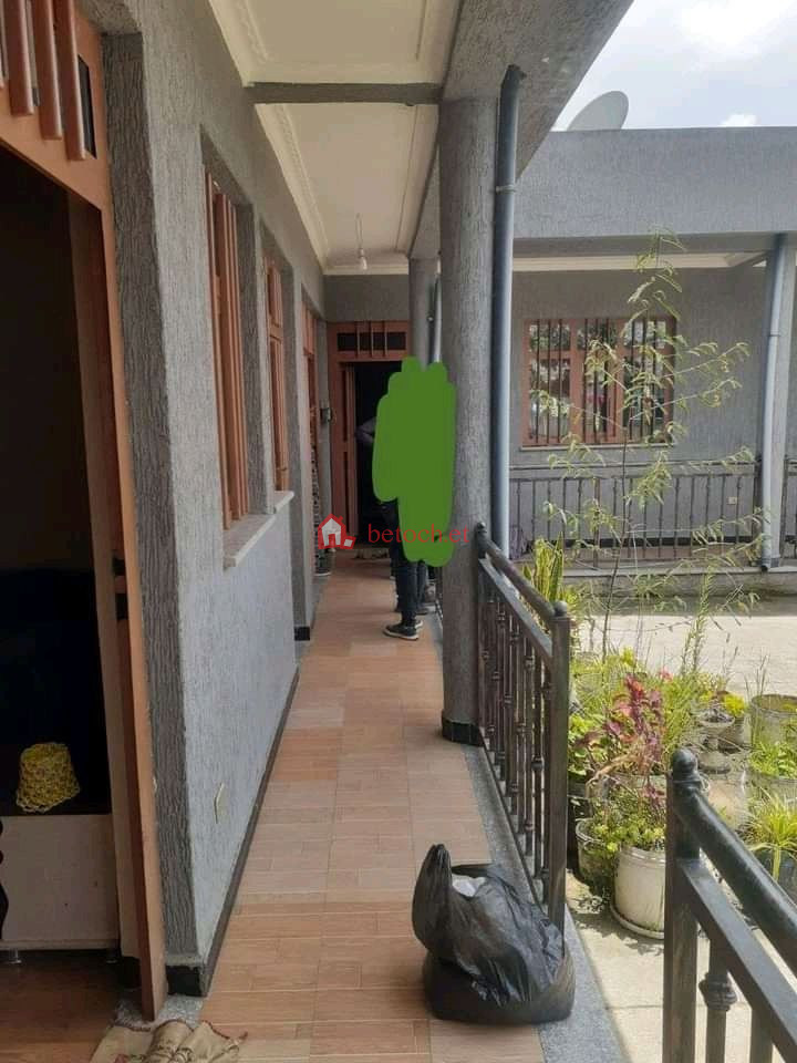 144.Hana mariyam 190 m² L – shape Servicer House