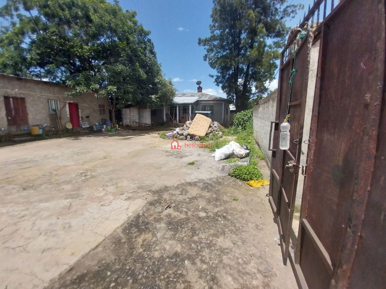 45.Lideta 711 m² Open Space land
