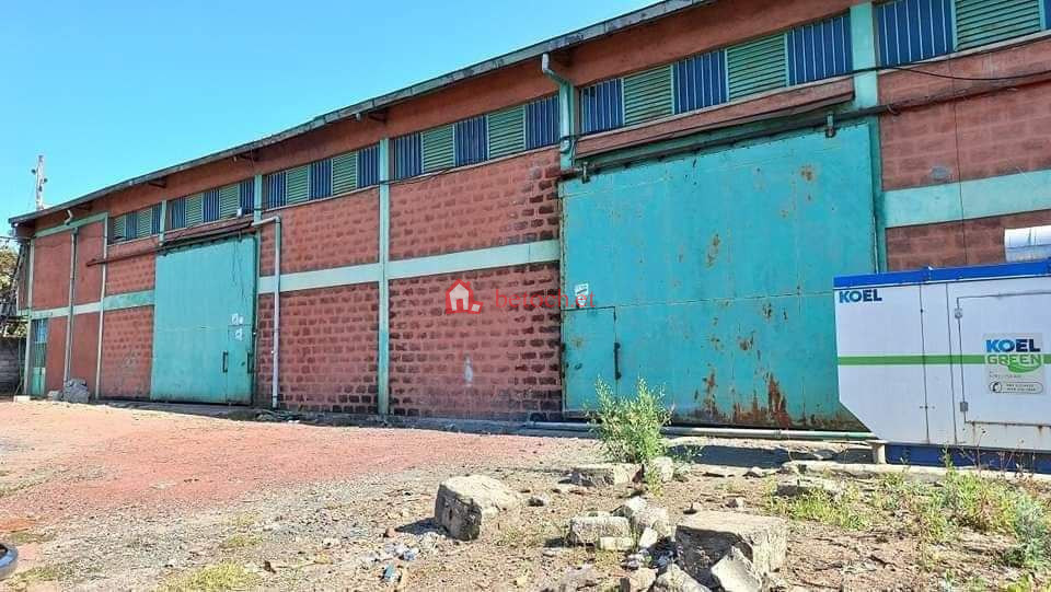 36.Kolfe Rufael 3000 m² Manufacturing or Ware House𞥑Store and office