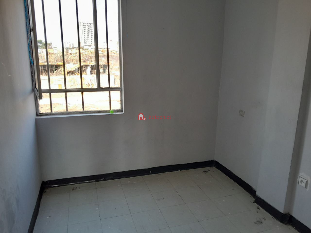 Sar bet Mechare Meda 20*80 Condominium 35 m² 3rd floor