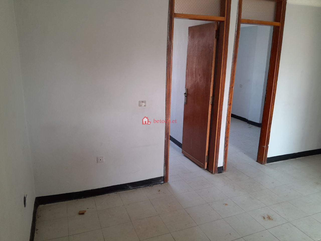 Sar bet Mechare Meda 20*80 Condominium 35 m² 3rd floor