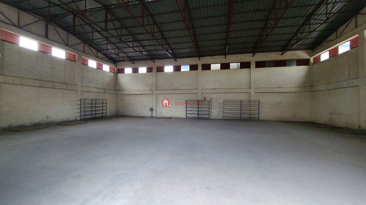 Haile Garment 500 m2 Multipurpose use Were house