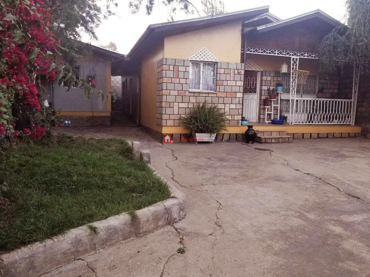 18.Gurd Shola 341 m² old House ( future plan design to G⁺¹⁰ )