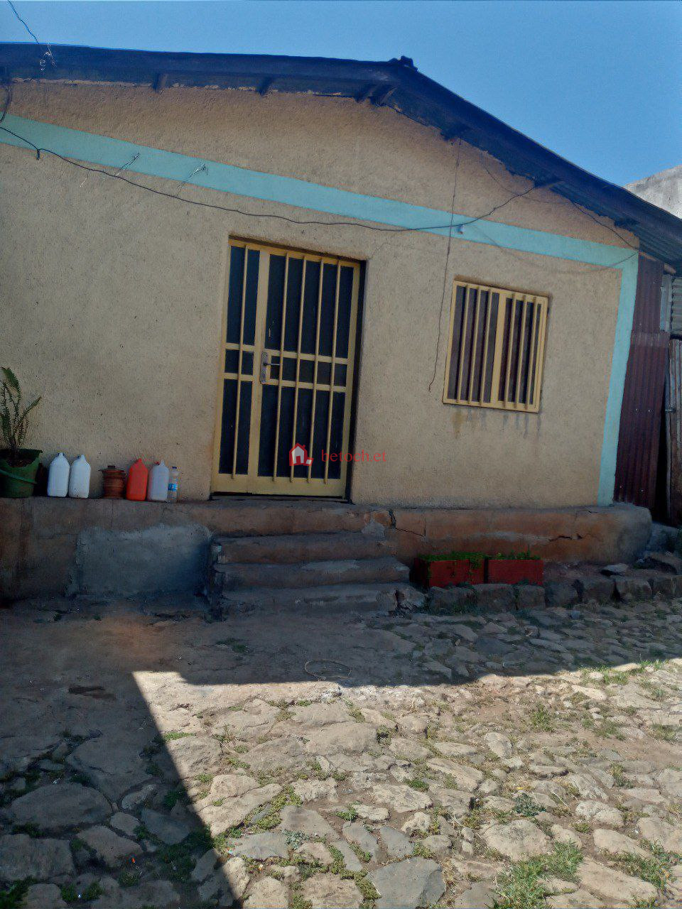 5.Semen mezegaja 320 m2 Old Residence House (For apartment or other)