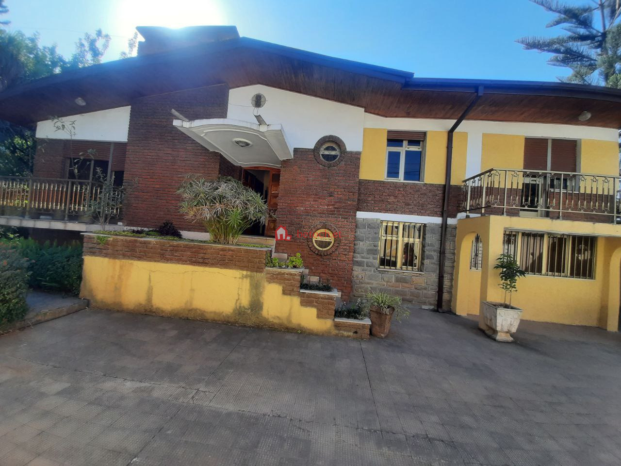 3.	House for rent Bole 19 Qebele 500 m2 Ground residence Villa
