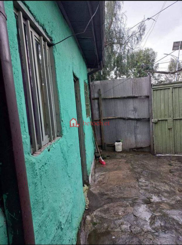 68.22 Mazoriya-Signal 106 m² old residence villa House
