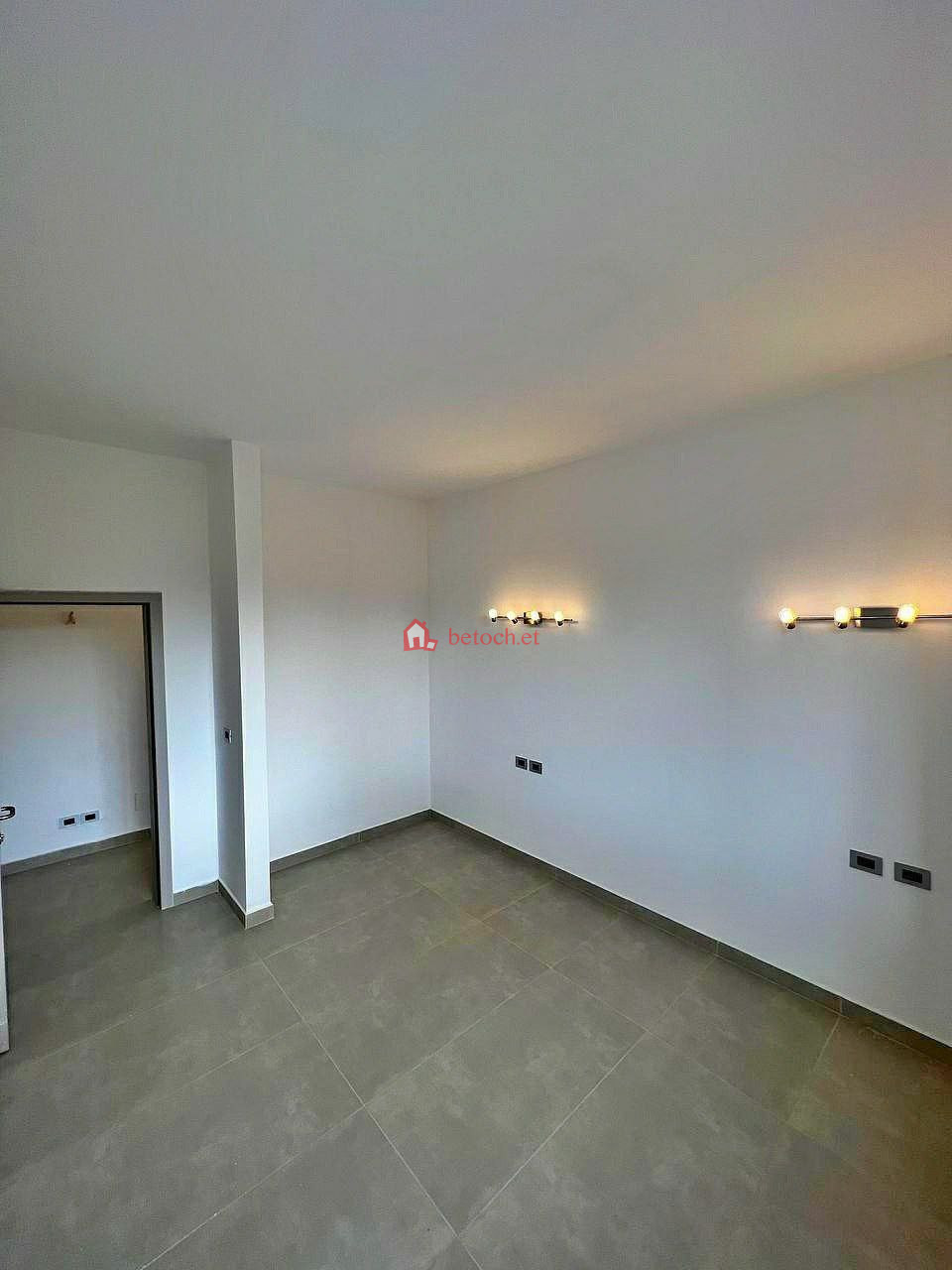 37.Bole Rwanda 178 m² Three (3) beds Residence Apartment 2nd floor