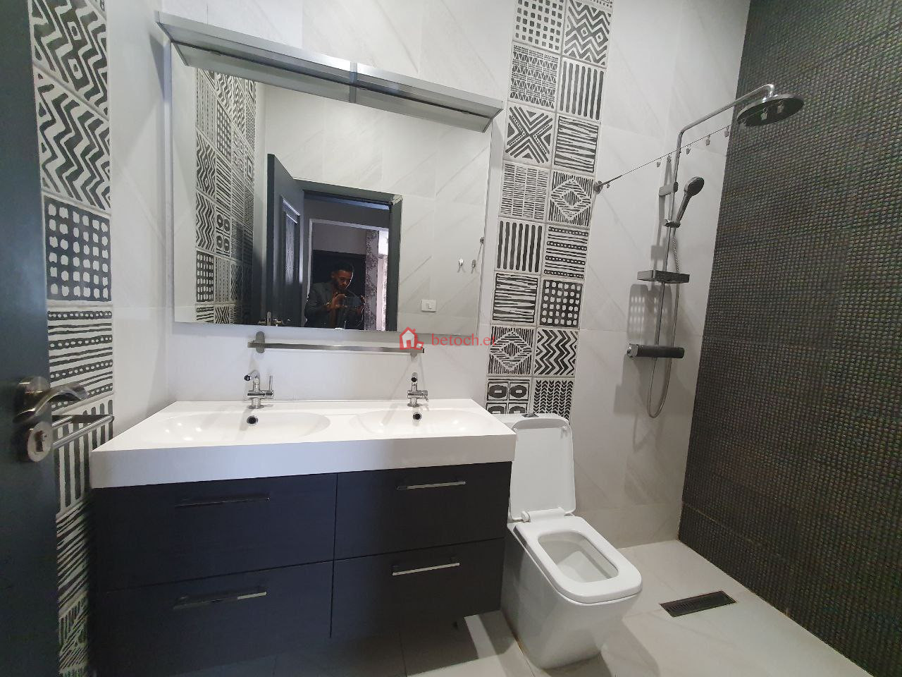 58.Bole Rwanda 447 m² Residence ground Villa House