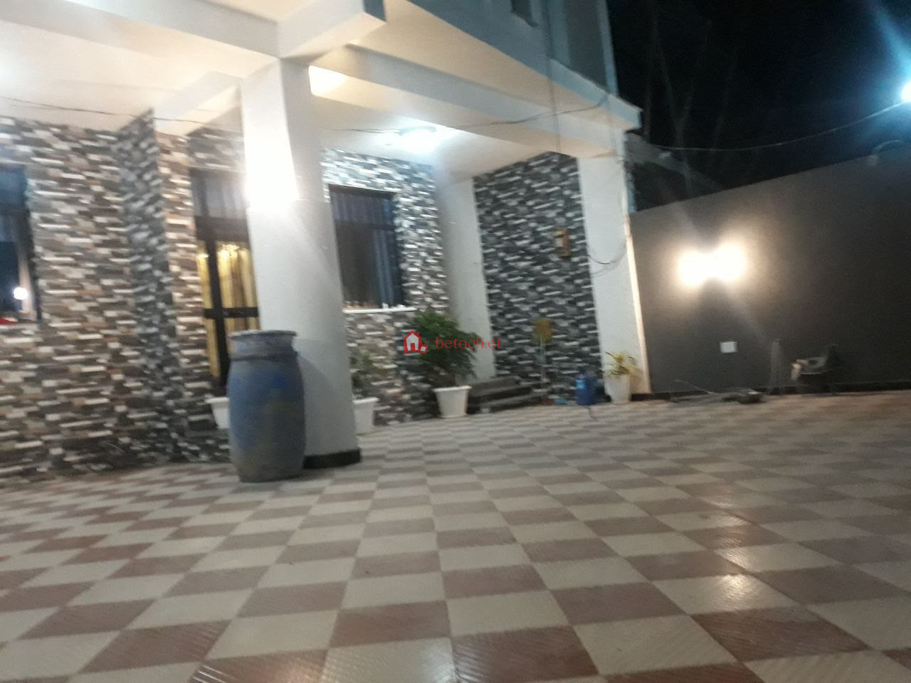 17.Apartment or Guest House For Rent Mexico-karl Adebabayi 170 m² G+4 Building
