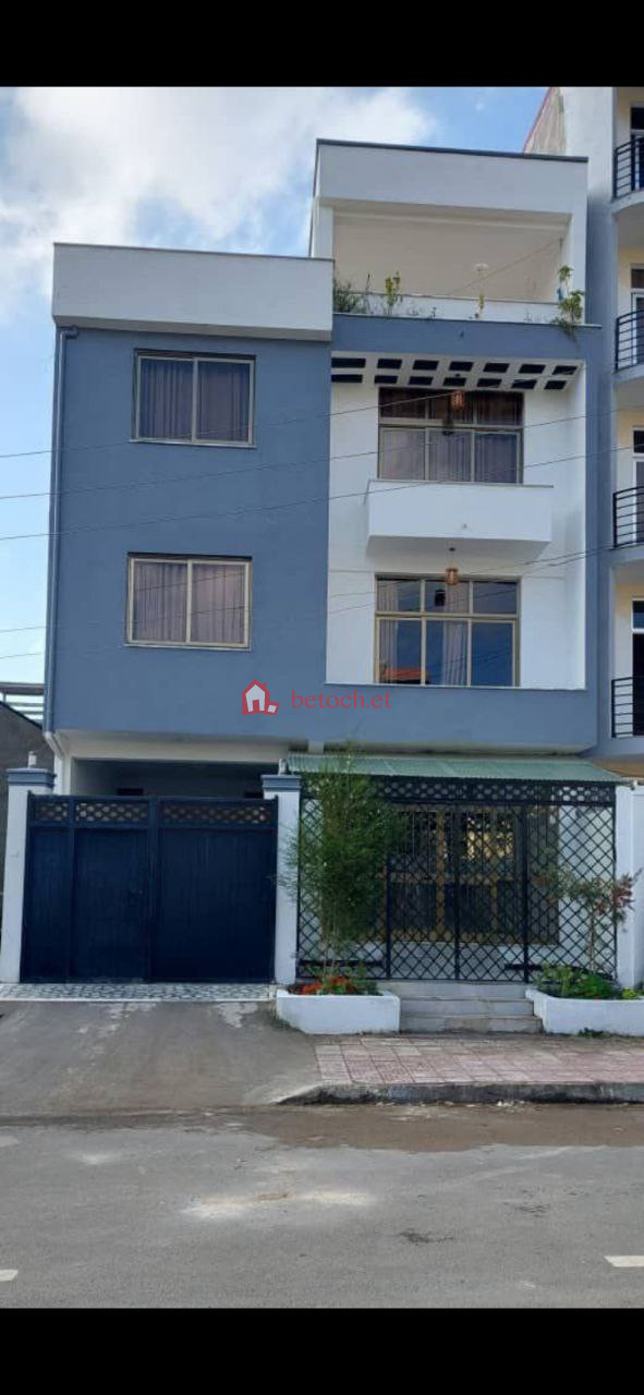 38.Ayat 125 m² G⁺³ Resident Villa House Building