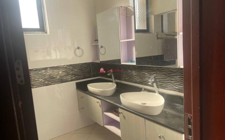17.Ayat (Afro tsion real state) 200 m² g⁺³ Resident Villa House Building