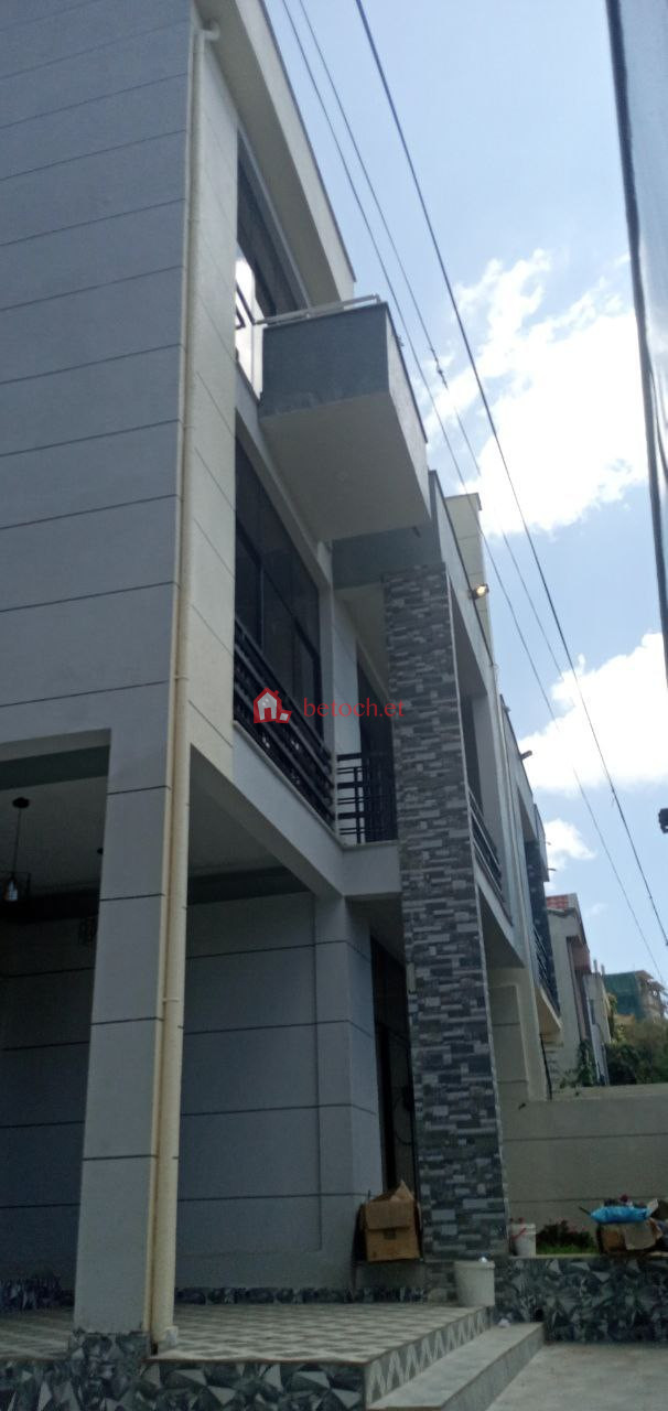 figa 200 m² G⁺² Residence service Villa building