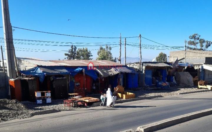 69.Kotebe 368 m² an old Ground residence House (For Apartment,School,moll & Others investment)