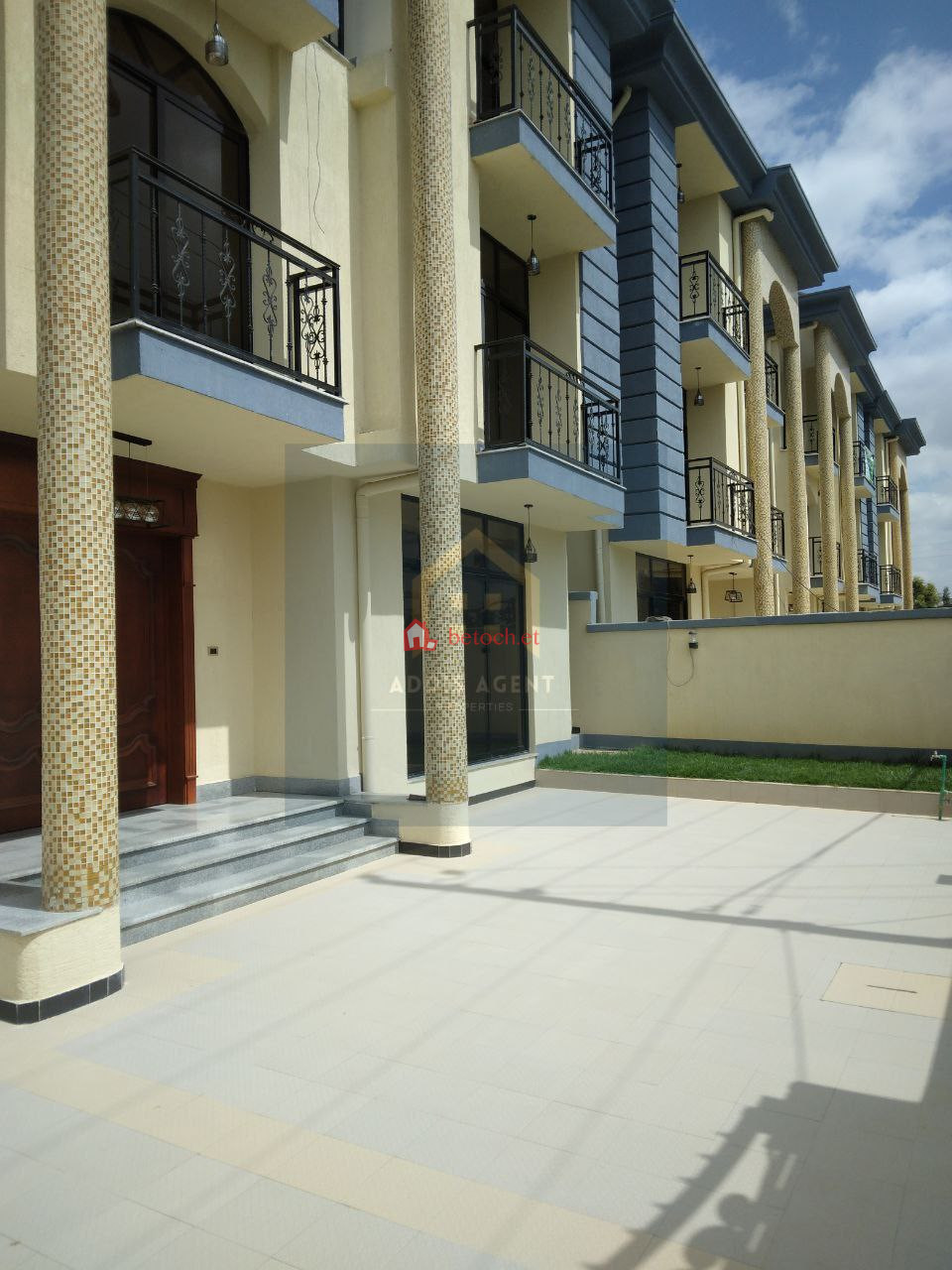 1.Samite 250 m² G⁺² Resident Villa House Building