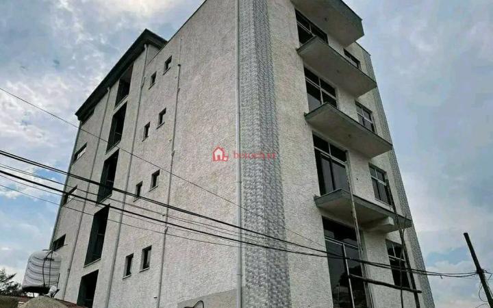 20.Wollo Sefer 220 m² G⁺4 commercial building