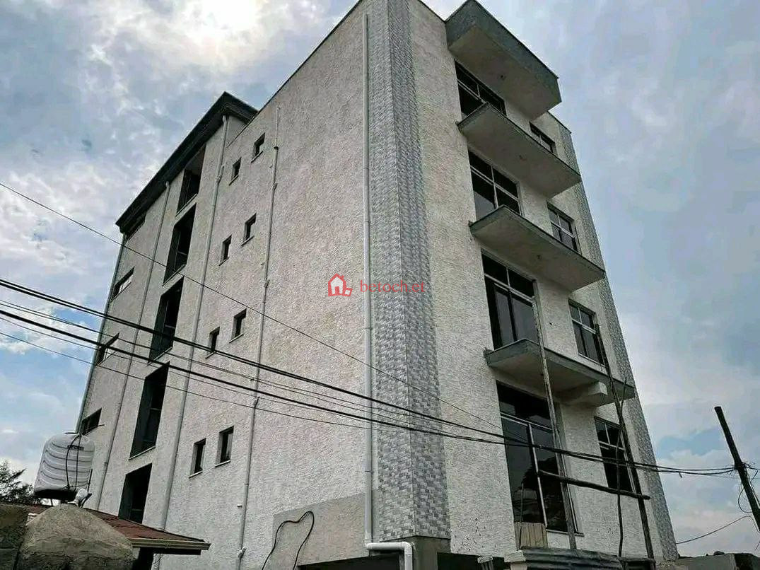 20.Wollo Sefer 220 m² G⁺4 commercial building