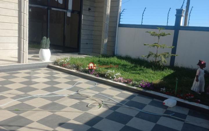 33.Wossen Abem 600 m² (400 m² Extra)Ground Residence Villa House