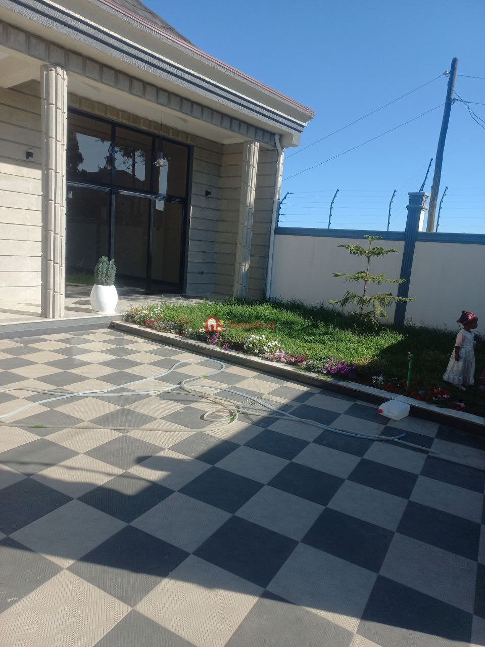 33.Wossen Abem 600 m² (400 m² Extra)Ground Residence Villa House