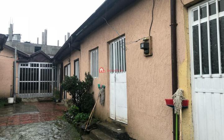 22.Kotebe 02 qebele 240 m² an old House