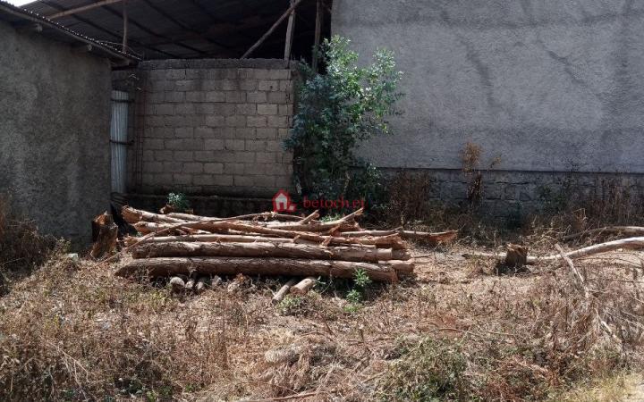 6.Goro 700 m² an Old House (For Apartment or others)