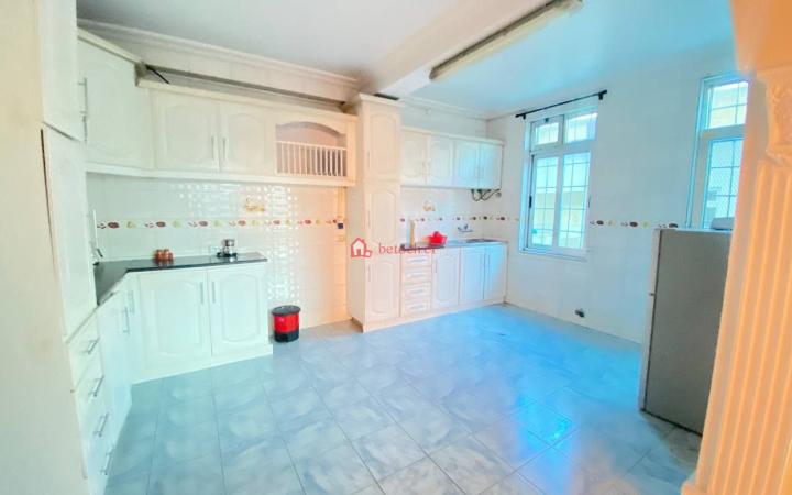17.Guest House For Rent Bole House 480 m² G⁺¹ Building