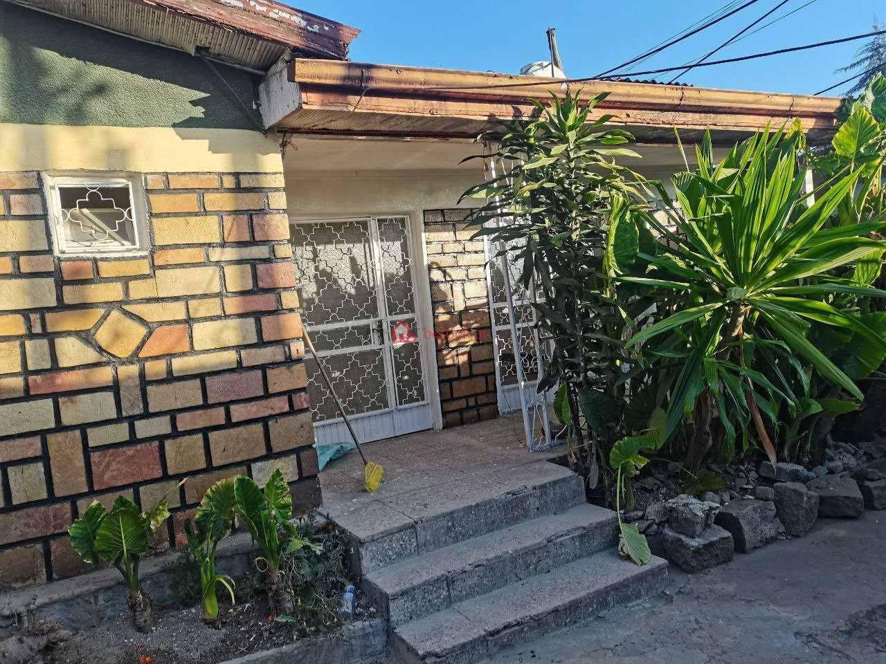 83.Abuare (Adebabayi) 230 m2 an old residence House