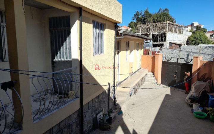 55.Kotebe 160 m² L– shape Residence House