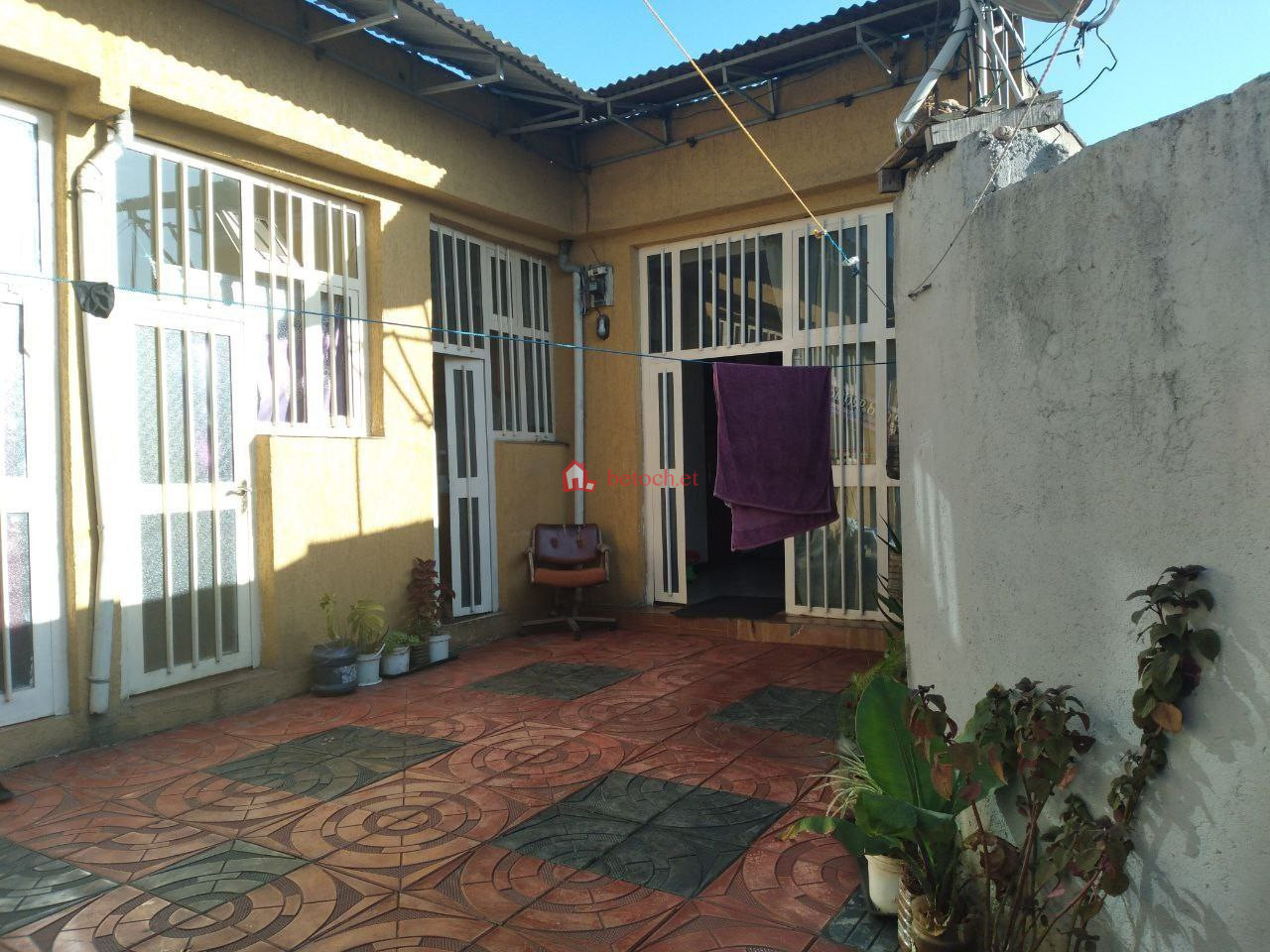 56.Lideta 94 m² L– shape Residence House