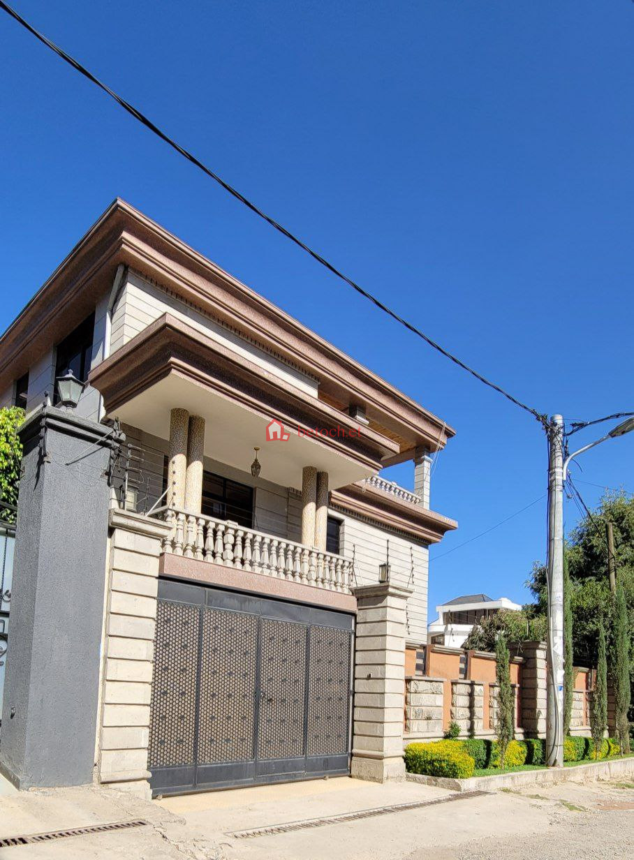 120.Bisirate Gabriel 360 m² G⁺²Resident Villa House Building