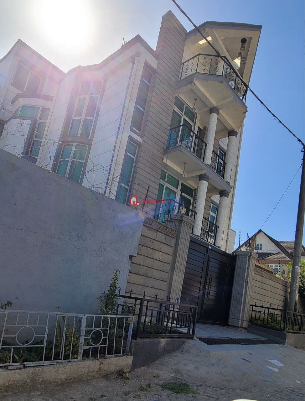 Bisirate Gabriel 160 m² G⁺³ Resident Villa House Building