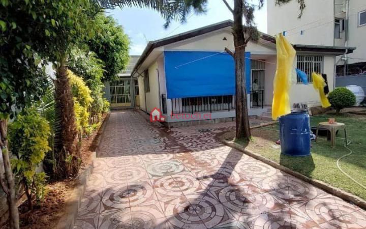 66.Ayat 400 m² Residence Villa House