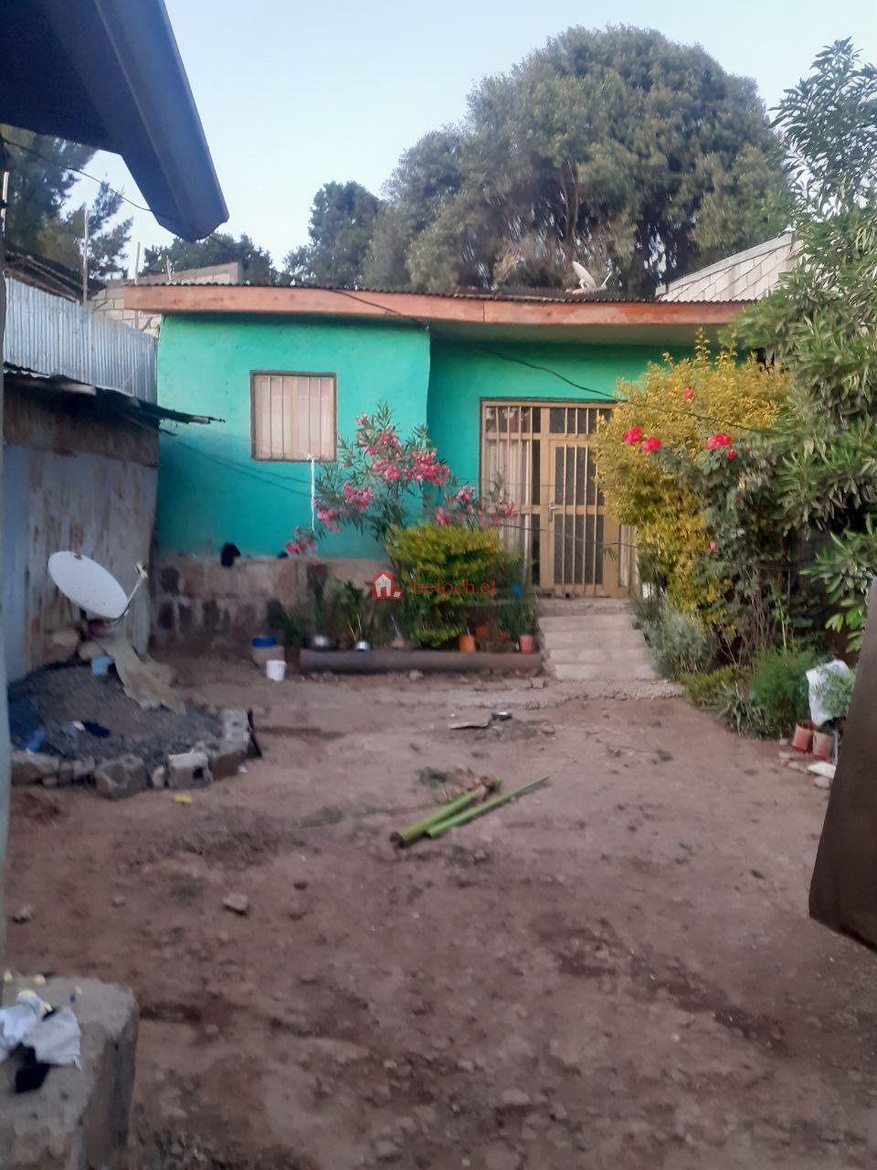 34.Kotebe 210 m² an old res.House
