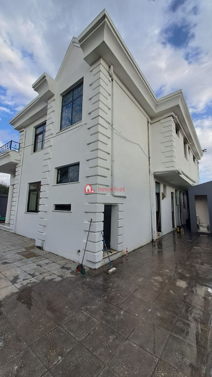 Samite 270 m² G⁺¹ Residence service Villa building