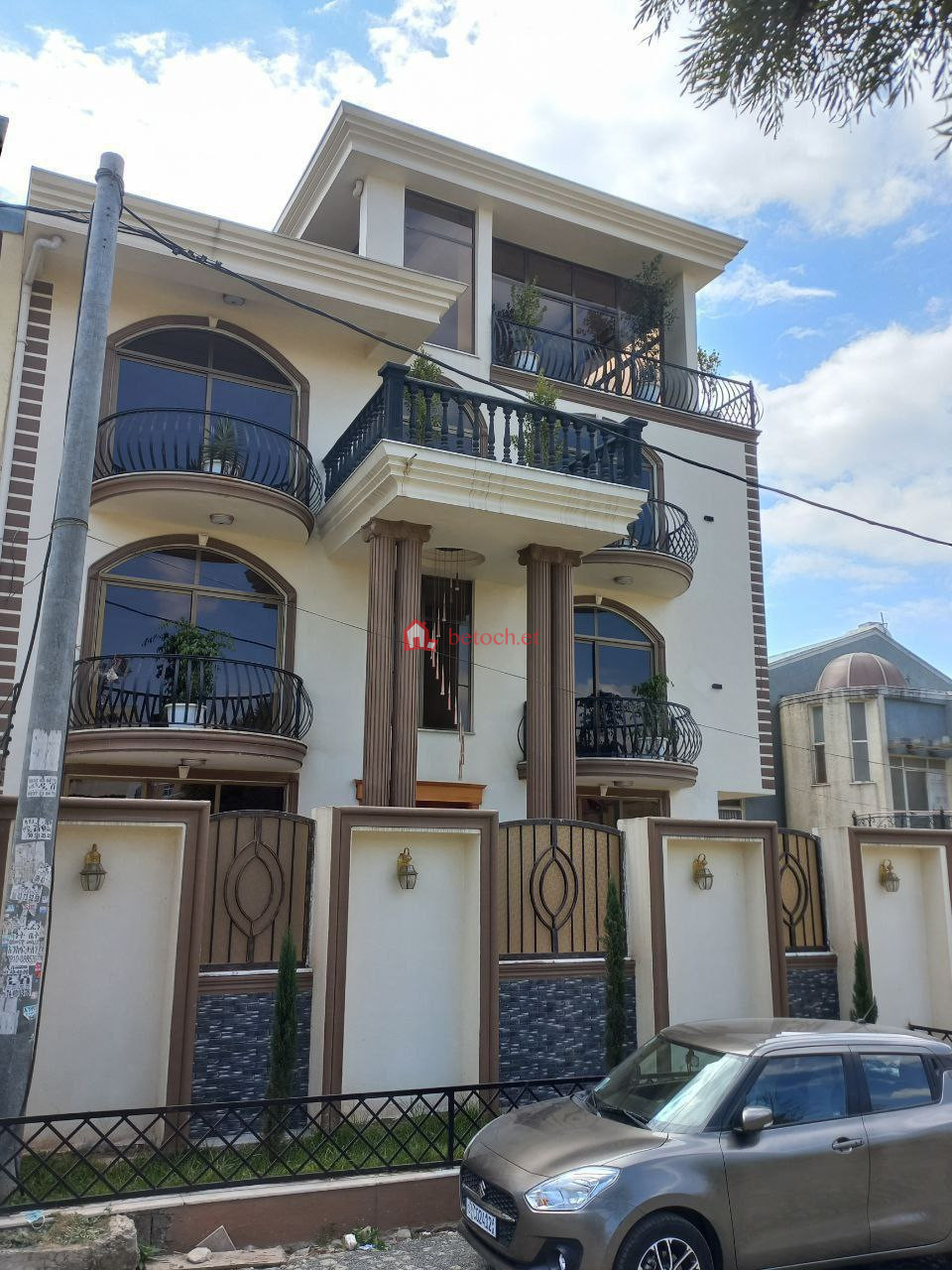 CMC 300 m² G⁺³ Resident Villa House Building