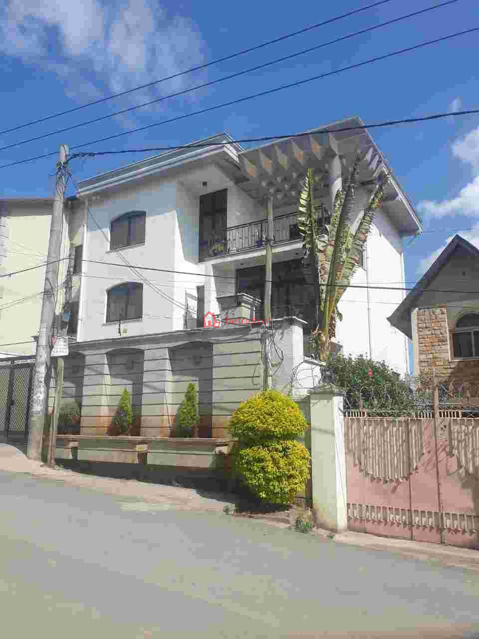 141.Geriji Across 220 m² B⁺G⁺² Resident Villa House Building