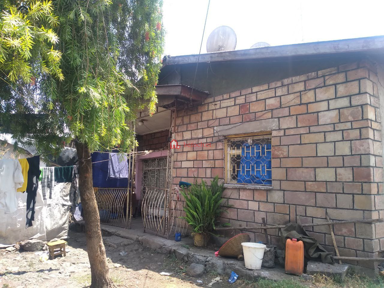 94.Tulu dimmitu 690 m² (Included extra 50 m² ) old Ground residence House (For Apartment, School, & Others investment)
