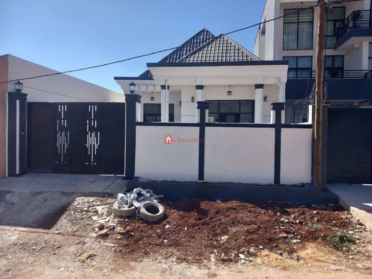 22.Smite 250 m² Residence Villa House