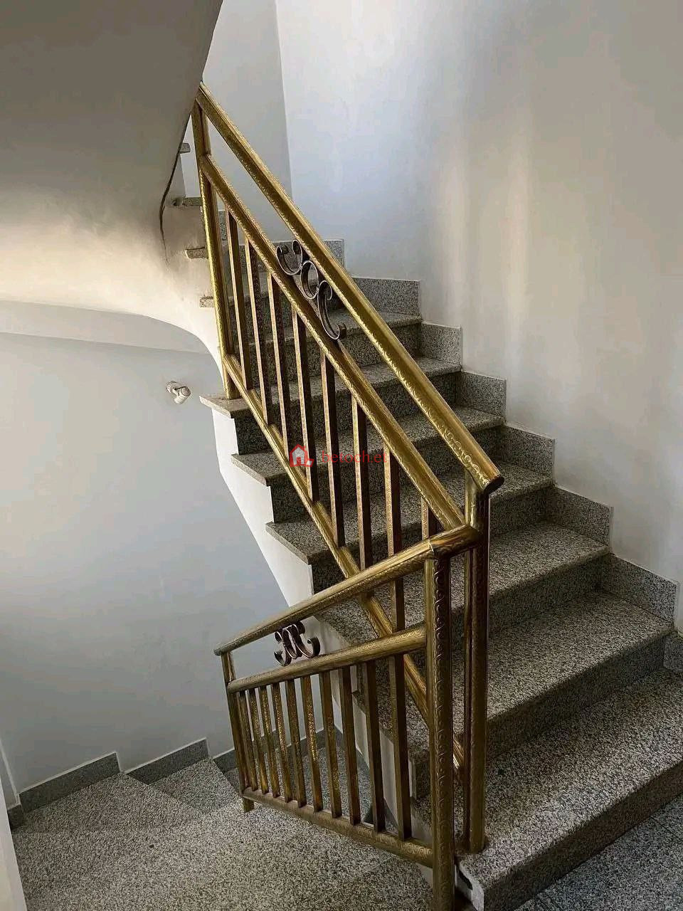Samite 94 m² G⁺² Residence service Villa building