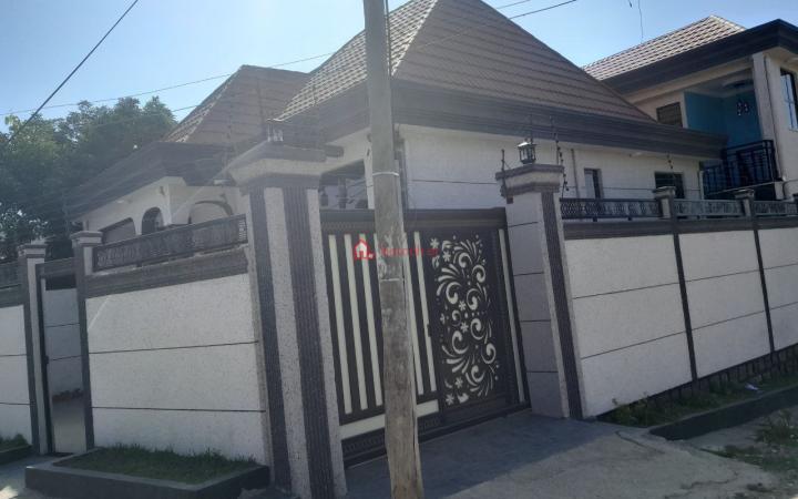 90.Sari-bet 200 m² Residence service Villa building