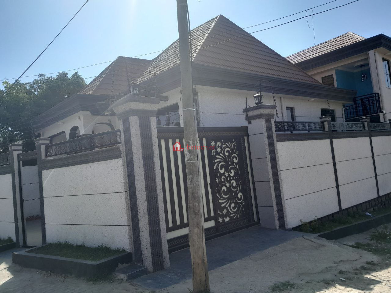 90.Sari-bet 200 m² Residence service Villa building