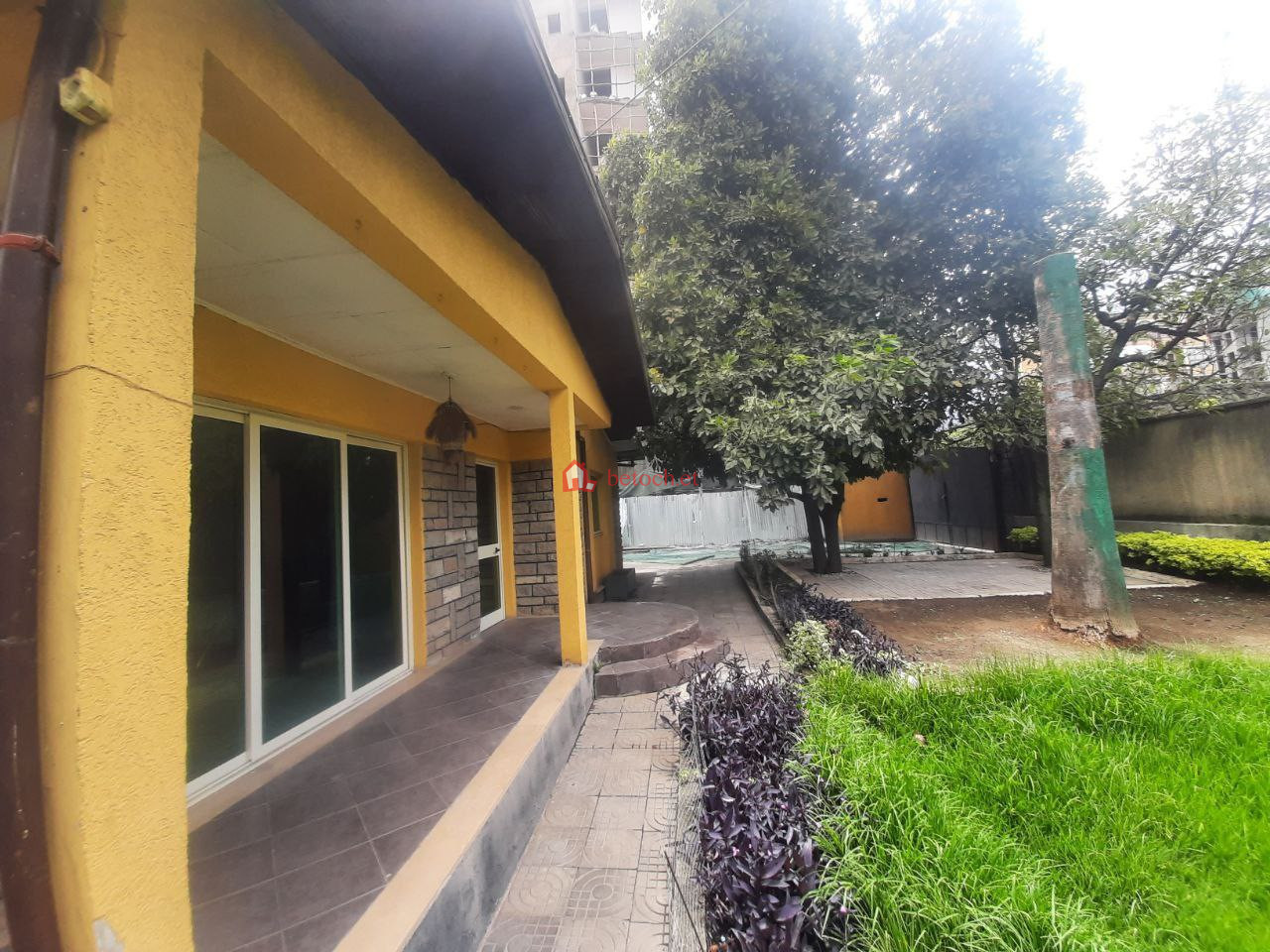 64.Bole-Rwanda 500 m² Residence Villa House (For Apartment, School,& Hotel Constriction )
