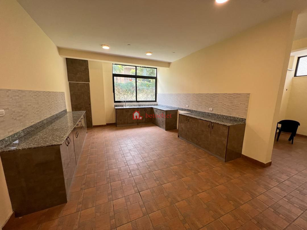 Bole Bulbula 600 m2 B+ G+2 Luxury Villa House Building