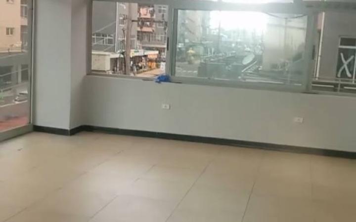 For rent 40/60 Condominium shop, Ayat