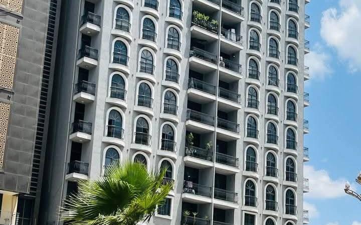 Executive Rental: Nicolas Building