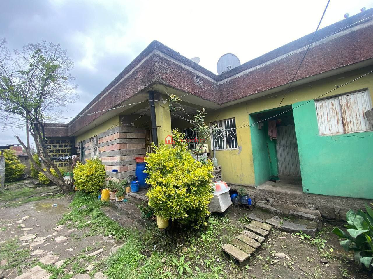 176. Lancha Teshale garage 440 +60=500 m² Res. Old Villa