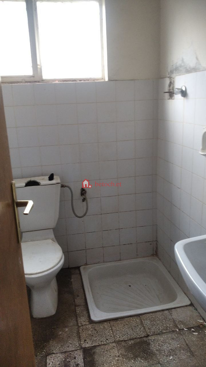 Ayat 300 m2 Residence House