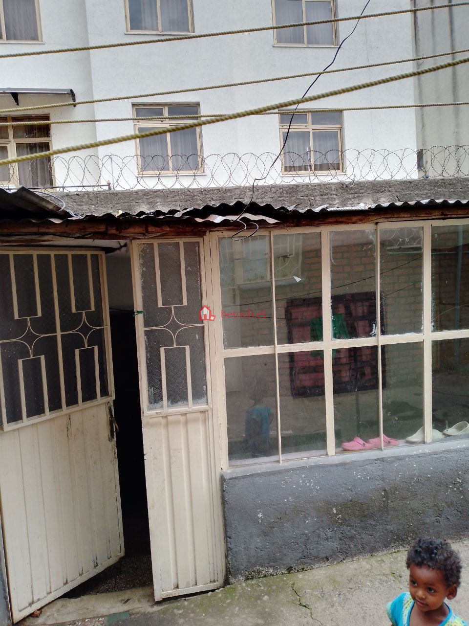 84.House for sale Bisirate Gabriela lafto mole 400 m² Residence Villa building